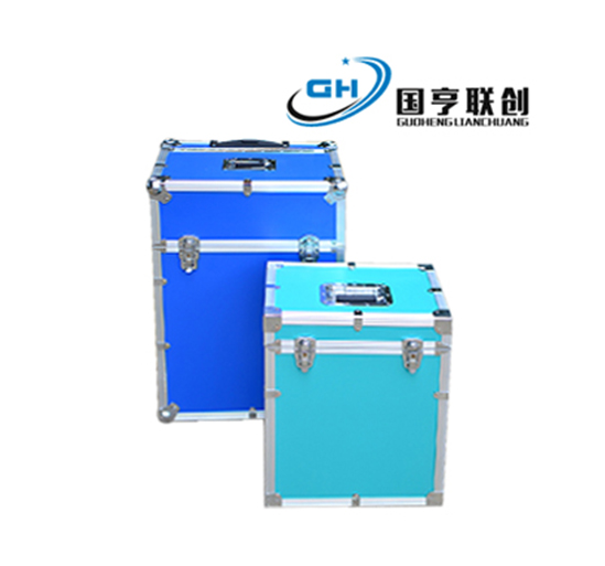 藍(lán)綠色大包角機(jī)箱